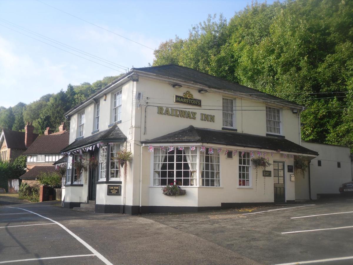 Railway Inn Malvern Wells ภายนอก รูปภาพ